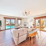 Villa Seftali Seaview 4 Beds