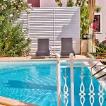 Vila Seftali Seaview 4 Beds