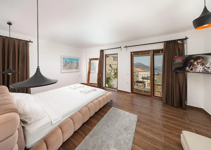Seftali Seaview 4 Beds Villa